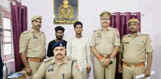 चोरी की मोटरसाइकिल के साथ दो शातिर गिरफ्तार।