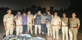 गोरखपुर में पुलिस मुठभेड़: चेन लूटने वाले दो शातिर बदमाश घायल, गिरफ्तार।