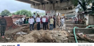 बारिश का पानी निकालने को नगर निगम मुस्तैद, महापौर-नगर आयुक्त ने लिया जायजा।