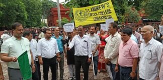 काकोरी कांड के शहीदों को गोरखपुर में रैली के साथ दी गई श्रद्धांजलि।