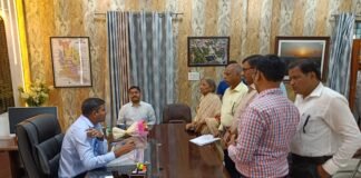 डीएम दीपक मीणा ने सुनी फरियादियों की समस्याएं, समयबद्ध निराकरण के दिए निर्देश.