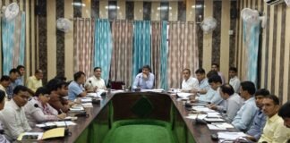 डीएम दीपक मीणा की सख्त हिदायत: लापरवाही बर्दाश्त नहीं, ई-ऑफिस फाइलों का समयबद्ध निस्तारण करें।