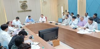 गोरखपुर में 10 करोड़ से अधिक के कार्यों की समीक्षा