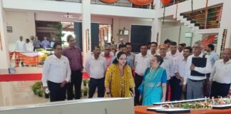 केंद्रीय सचिव मीता राजीव लोचन ने लिया गीडा का जायजा, उद्योगों का किया निरीक्षण