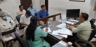 ईआरओ ने मतदाता सूची पुनरीक्षण पर एईआरओ के साथ की बैठक