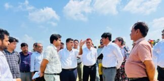 मंडलायुक्त अनिल ढींगरा ने ताल जहदा में निर्माणाधीन विशेष सुरक्षा बल भवनों का किया निरीक्षण