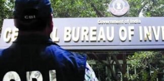 सीबीआई का गोरखपुर में छापा: पूर्व RRB चेयरमैन, दो रेलकर्मियों के घर तलाशी।