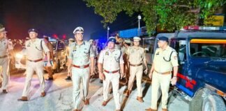 डीआईजी बस्ती ने उमिला में जनचौपाल लगाकर ड्रोन अफवाहों पर किया जागरूक