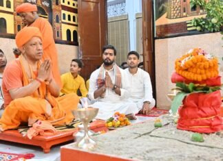 गोरक्षपीठ में शारदीय नवरात्रि का भव्य शुभारंभ, सीएम योगी ने की कलश स्थापना
