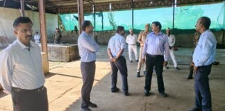 गौवंश उपचार केंद्र का निरीक्षण, महापौर-नगर आयुक्त ने दिए सुधार के निर्देश।