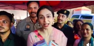 रकुल प्रीत सिंह ने बाबा विश्वनाथ के किए दर्शन, बोलीं- बुलावा आएगा तो फिर आऊंगी।