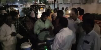 मिलावटी पनीर की बिक्री पर छापा: बाइक विक्रेता ने अधिकारियों से की नोकझोंक