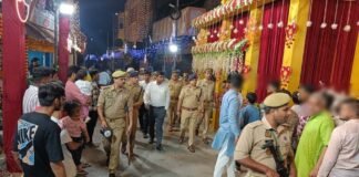 लक्ष्मी मूर्ति विसर्जन: डीएम-एसएसपी ने रात्रि गश्त कर सुरक्षा जांची