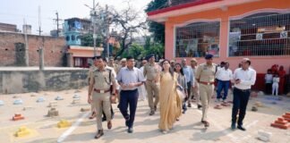 छठ पर्व: डीआईजी चनप्पा ने देवरिया में घाटों का निरीक्षण