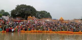 आस्था और अनुशासन का संगम: गोरखपुर में छठ महापर्व की भव्यता