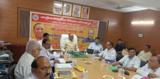 DCM ब्रजेश पाठक ने स्वास्थ्य समीक्षा में दिए सख्त निर्देश, बोले—एनडीए बिहार में पूर्ण बहुमत से बनाएगी सरकार