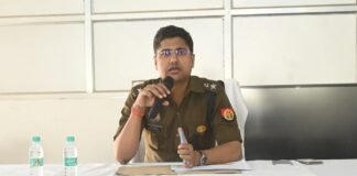 पुलिस की पहल: एसपी केशव कुमार ने प्रशिक्षु आरक्षियों का बढ़ाया हौसला, समस्याओं का त्वरित निराकरण