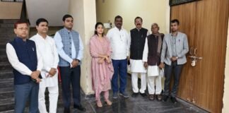 डीएम ने राजनीतिक दलों के प्रतिनिधियों संग ईवीएम-वीवीपैट वेयरहाउस का किया निरीक्षण सुरक्षा, सफाई और सीसीटीवी व्यवस्था पर दिए सख्त निर्देश