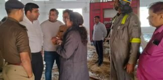 गीडा सेक्टर-15 में रूंगटा इंडस्ट्रीज की आग पर काबू: 36 घंटे की मशक्कत के बाद राहत, लेकिन तेल बाकी होने से निगरानी जारी