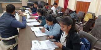 सदर तहसील में मतदाता हेल्प डेस्क सक्रिय: 322 विधानसभा के मतदाताओं की समस्याओं का तुरंत निस्तारण