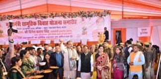 मुख्यमंत्री सामूहिक विवाह: 288 जोड़ों ने बांधा परिणय सूत्र, 287 फेरे, एक निकाह