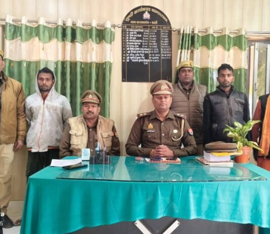 हत्या के प्रयास के तीन फरार अभियुक्त गिरफ्तार, कप्तानगंज पुलिस को मिली बड़ी सफलता