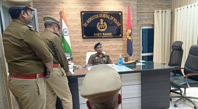 डीआईजी संजीव त्यागी ने साइबर अपराधों की समीक्षा की, लंबित मामलों के त्वरित निस्तारण के निर्देश