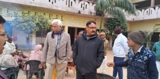 डीएम ने ठंड व शीतलहर से बचाव के दृष्टिगत वृद्धाश्रम सियारा सांथा का किया निरीक्षण, वृद्धजनों का जाना कुशल-क्षेम