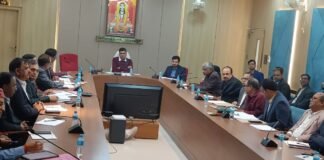 जेई/एईएस टास्क फोर्स बैठकः मंडलायुक्त अनिल ढींगरा ने सीएमओ को दिए सख्त निर्देश