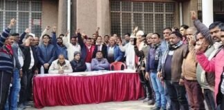 सफाई कर्मचारी संघ चुनाव शुरू: 3 पदों पर निर्विरोध जीत, 18 को होगा निर्णायक मतदान