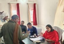 सम्पूर्ण समाधान दिवस: डीएम कृत्तिका ज्योत्स्ना ने 41 शिकायतों में 08 का मौके पर किया निस्तारण