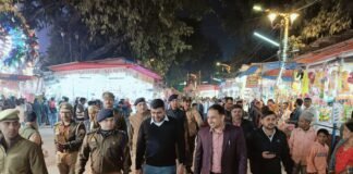 गोरखनाथ मंदिर मेला क्षेत्र का डीएम, एसएसपी व नगर आयुक्त ने किया संयुक्त निरीक्षण