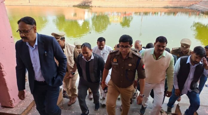 डीएम और एसपी ने तामेश्वरनाथ मंदिर का किया संयुक्त निरीक्षण महाशिवरात्रि की तैयारियों का जायजा लिया, सुरक्षा-भीड़ प्रबंधन पर दिए सख्त निर्देश