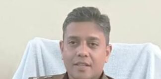 डीजीएस गोल्ड-सिल्वर से सम्मानित आईपीएस डॉ. कौस्तुभ बने गोरखपुर के नए एसएसपी संतकबीरनगर,महाराजगंज, अंबेडकर नगर, जौनपुर के बाद अब गोरखपुर में अपराध पर सख्त प्रहार की कमान