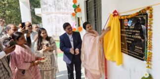 डीएम ने जेपी सर्वोदय विद्यालय सलोन में नवनिर्मित शिक्षण कक्ष का किया लोकार्पण