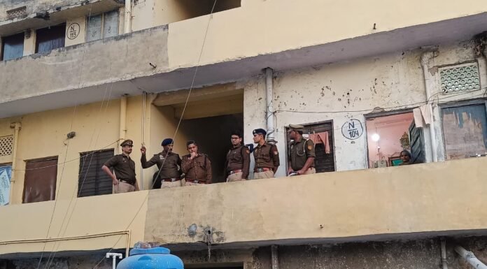 रिजर्व पुलिस लाइन का एसएसपी डॉ. कौस्तुभ ने किया औचक निरीक्षण: साफ-सफाई, अनुशासन और सुविधाओं पर सख्त फोकस