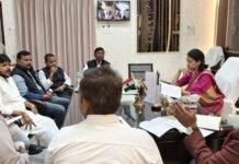 विशेष प्रगाढ़ पुनरीक्षण-2026 की सुनवाई प्रक्रिया तेज: डीएम हर्षिता माथुर की अध्यक्षता में राजनैतिक दलों के साथ बैठक, 1.21 लाख से अधिक नोटिसों पर सुनवाई पूरी