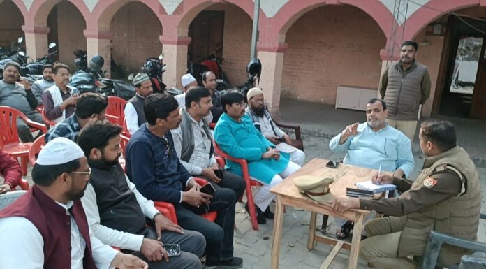 होली, रमजान और ईद को लेकर नखास चौकी पर शांति समिति की बैठक: अतिक्रमण न करने व यातायात सुचारू रखने की अपील