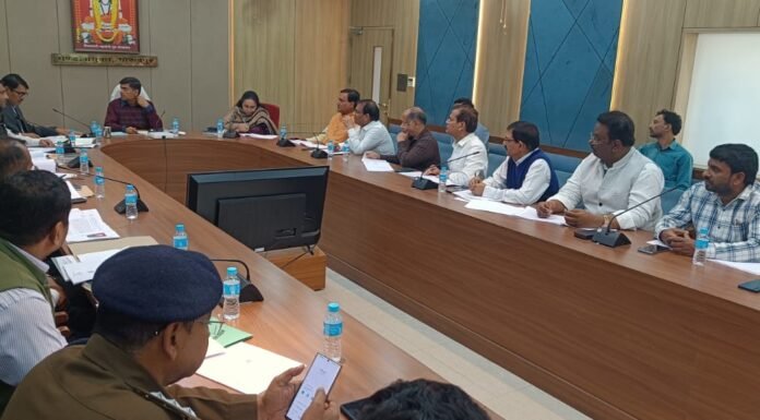 गीडा क्षेत्र में अवैध टैंकर खड़े करने पर मुकदमा दर्ज होगा: मंडलायुक्त अनिल ढींगरा ने दिए सख्त निर्देश