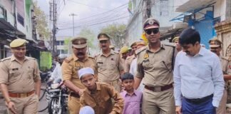 ईद-उल-फितर पर कमिश्नर-डीआईजी ने किया पैदल भ्रमण: शांति और सौहार्द का संदेश