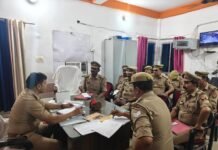 खलीलाबाद सदर सीओ अमित कुमार ने कोतवाली खलीलाबाद के सभी विवेचकों का किया अर्दली रूम, दिए सख्त दिशा-निर्देश