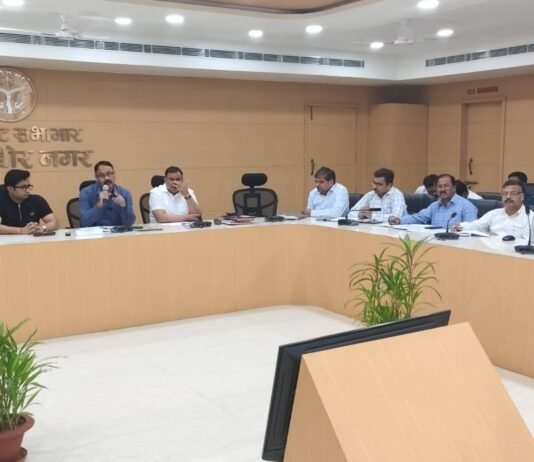 जनपद में पेट्रोल-डीजल व गैस सिलेण्डर की आपूर्ति सुचारु रखने के निर्देश, अफवाहों पर न दें ध्यान