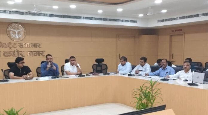 जनपद में पेट्रोल-डीजल व गैस सिलेण्डर की आपूर्ति सुचारु रखने के निर्देश, अफवाहों पर न दें ध्यान