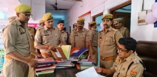 संतकबीरनगर पुलिस को मिला नया जोश : एसपी मीना ने थाना कोतवाली खलीलाबाद का किया वार्षिक निरीक्षण
