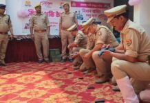 खलीलाबाद कोतवाली का वार्षिक निरीक्षण: एसपी संदीप कुमार मीना सख्त, शस्त्र खुलवाकर ली जांच