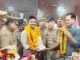 मऊ पुलिस परिवार ने दी भावभीनी विदाई: एसएसपी इलामारन को एटा स्थानांतरण पर विदा किया