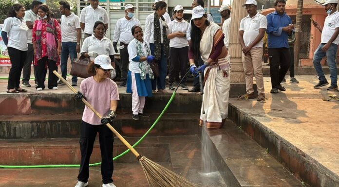 महिला दिवस पर सूरजकुंड पोखरा में विशाल स्वच्छता महाअभियान: नगर आयुक्त समेत 230 लोगों ने किया श्रमदान