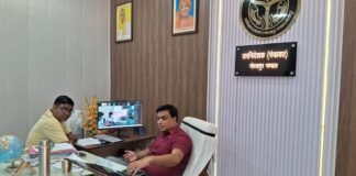 देवरिया में एसबीएम, सिक्स्थ फाइनेंस, पंचायत भवन की समीक्षा उपनिदेशक (पंचायत) ने खराब प्रगति पर जताई नाराजगी, 2-3 दिनों में तेजी लाने के सख्त निर्देश