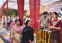 पीएम श्री विद्यालय: बच्चों की प्रतिभा निखारने का शानदार मंच: डीएम