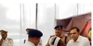 राष्ट्रीय सुरक्षा सप्ताह: शास्त्री चौराहे पर 500 से अधिक हेलमेट वितरित, सड़क सुरक्षा का संदेश